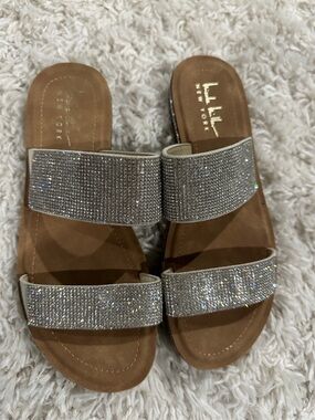Nicole Miller New York Silver Rhinestone Double-Strap Slide Sandals NWOT Sz 9